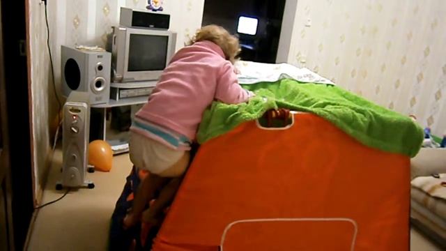 Первое видео с чехлом Замок