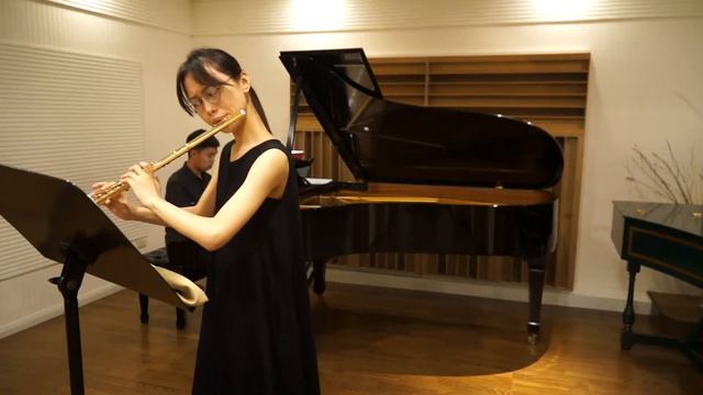 J.Ibert: Jeux Sonatine pour Flute et Piano, mov.2 смотреть онлайн