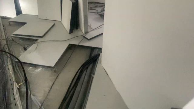 Механизированная покраска потолков в чёрный цвет Loft Лофт Санкт Петербург Покраска пром объектов смотреть онлайн