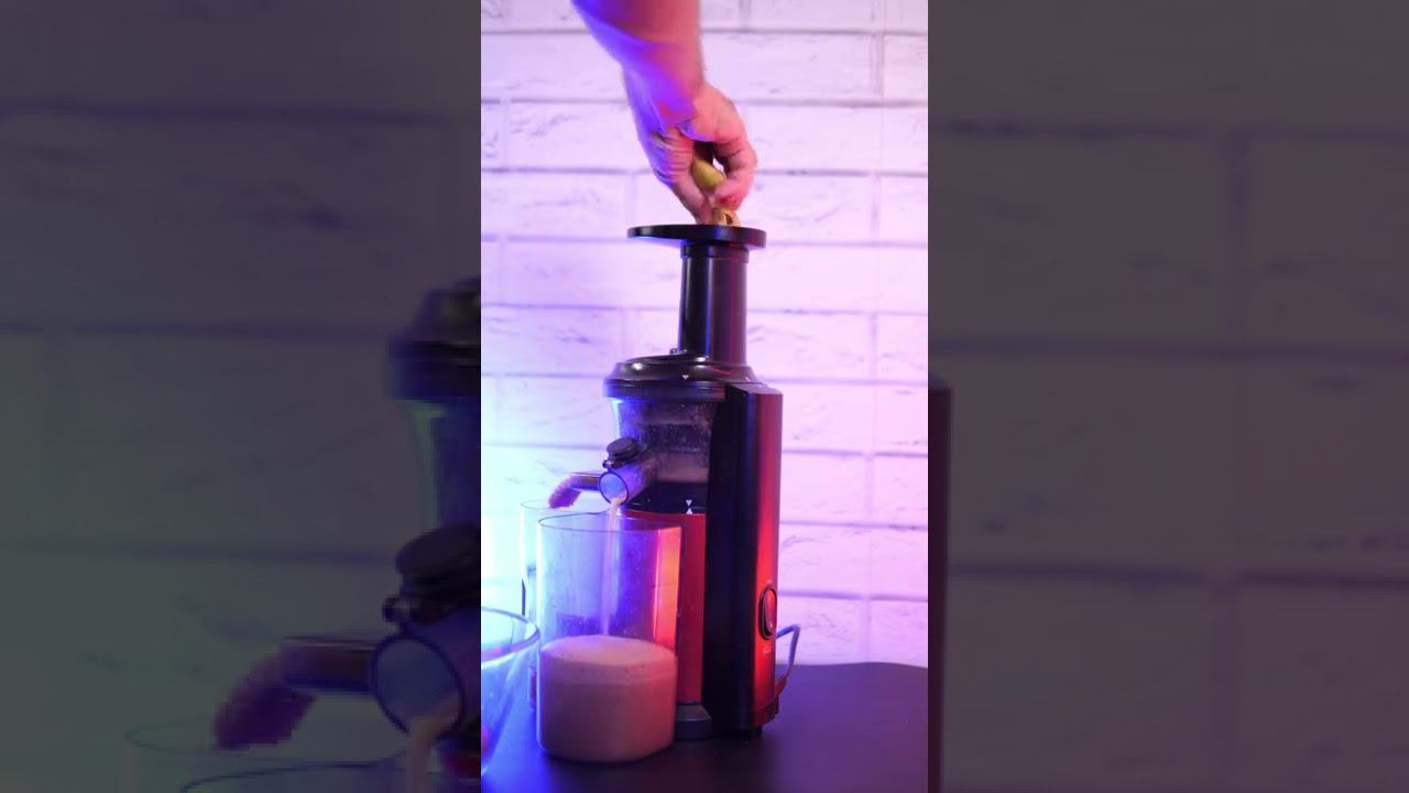 Яблочный сок в соковыжималке Panasonic смотреть онлайн