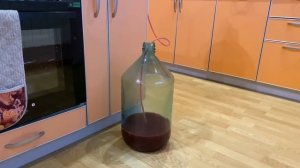 Первый перелив вина или лучше успеть,чем опоздать