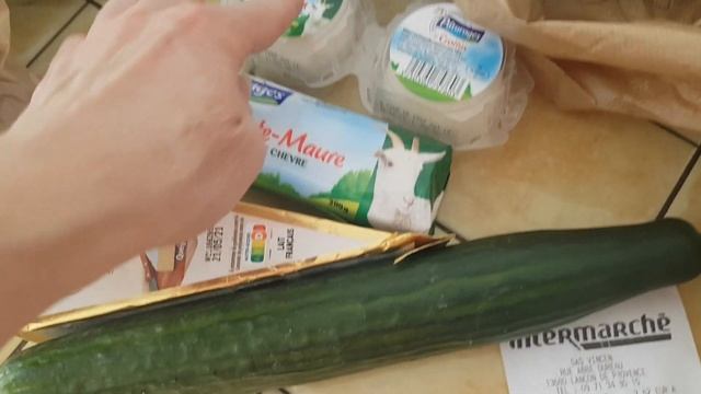 Продуктовая закупка на 25 евро во французской деревне. Самый дешевый французский сыр. Франция