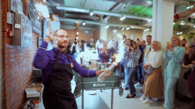 Ежегодное мероприятие от Кулинарной Студии Clever! Посмотрите, как проходил Clever Chef 2021! смотреть онлайн