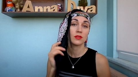 Платок - привносим новые нотки в традиционный головной убор. Платок снова в моде!