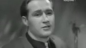АНДРЕЙ ЭШПАЙ В КИНО "ПОВЕСТЬ О ПЕРВОЙ ЛЮБВИ" ИГРАЕТ СВОЮ ПЕСНЮ.Ф.В.ГИНЗБУРГ, ВИРТУАЛЬНЫЙ МУЗЕЙ