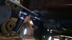 Что будет если взорвать петарды в глушителе?