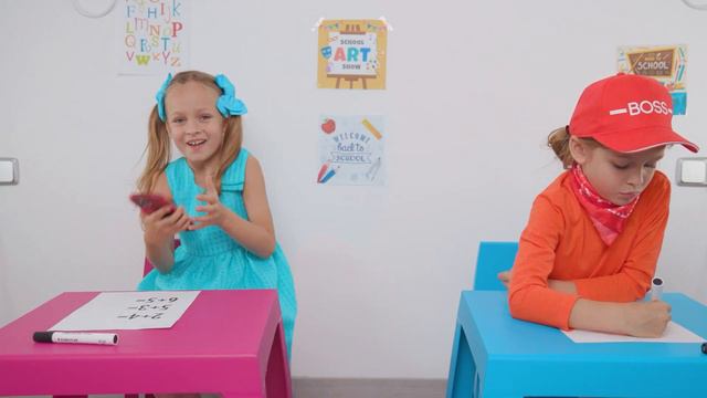 Майя сдает экзамены | Майя, Маша, Мия | Детские песни смотреть онлайн