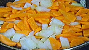 Суп с опятами и сметаной