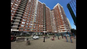 Просторная квартира с ремонтом в зеленом районе города