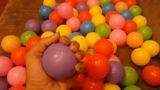 Шарики для сухого бассейна смотреть онлайн