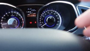 JAC S5 2022 / Мой первый обзор авто / Тест и обзор кроссовера Джак S5. Как собирают Jac в Казахстан