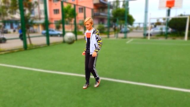 10 СПОСОБОВ КРАСИВО ПОДНЯТЬ МЯЧ I 10 WAYS BEAUTIFULLY TO RISE THE BALL