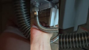 как поменять батарейки на водонагревателе