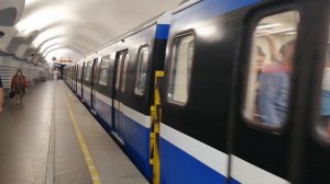 отправление 81-722/723/724 "Юбилейный (Охта)" со станции "Невский проспект "