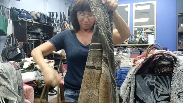 #трендыосени ? ЗОЛОТАЯ ОХРА #лучшаясумка ? ПОДАРОК РОСКОШНЫЙ ПЛАТОК -ШАЛЬ? смотреть онлайн