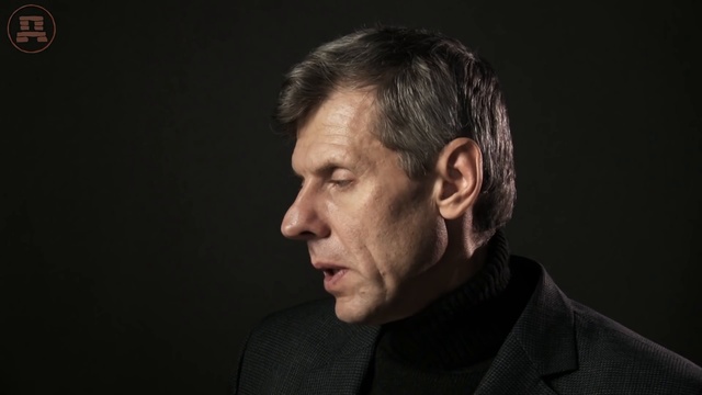 Выставка останков гигантского человека. Александр Белов смотреть онлайн