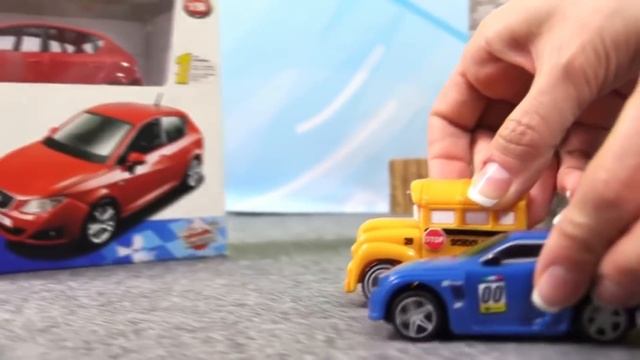 What's in THE BOX? - Bussy & Speedy - Toy Cars Construction - Model Cars unboxing videos for kids