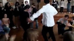 ЖЕСТКАЯ ЛЕЗГИНКА БОЯНЫЧА ПОД "ЧЕРНЫЕ ГЛАЗА"