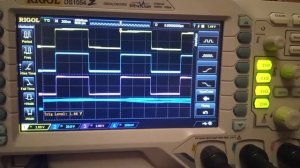 Как делать мгновенные снимки экрана на электронном осциллографе Ригол