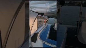 Два этажа катамаран Кайман-800. Со шторками от дождя и брызг.