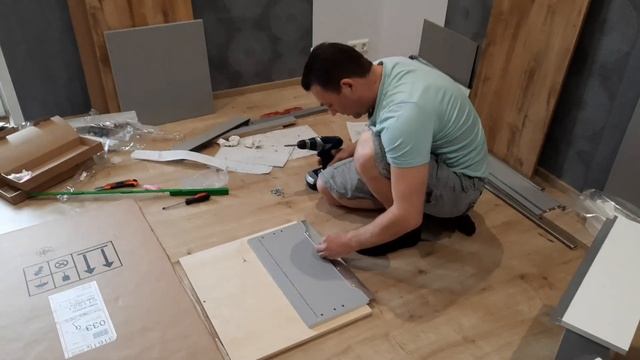 Ремонт комнаты часть 3/собираем шкаф