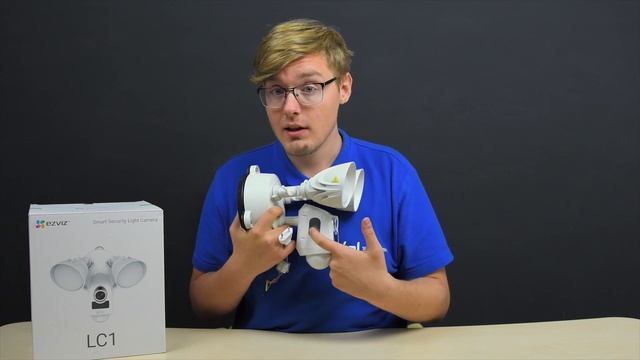 EZVIZ LC1 Floodlight Security Camera Outdoor Review + Ezviz App смотреть онлайн
