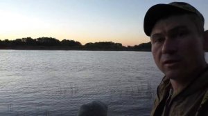 РЫБАЛКА с НОЧЁВКОЙ! ТАКАЯ РЫБАЛКА ЗАПОМИНАЕТСЯ на ВСЮ ЖИЗНЬ!!! В этот раз ТРОФЕИ!.mp4