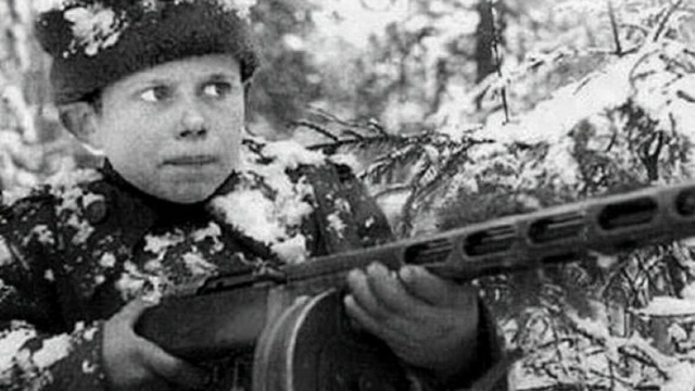 Мальчики.