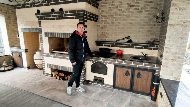 Зона отдыха с барбекю комплексом смотреть онлайн