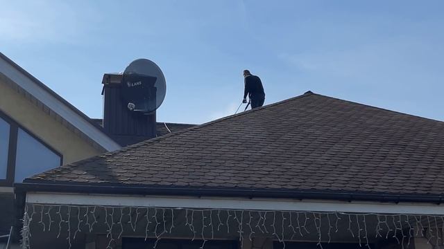 Влог Дяди "Хали-Гали" №25. Стала чистой дома крыша, и каминная труба на полметра выше! смотреть онлайн