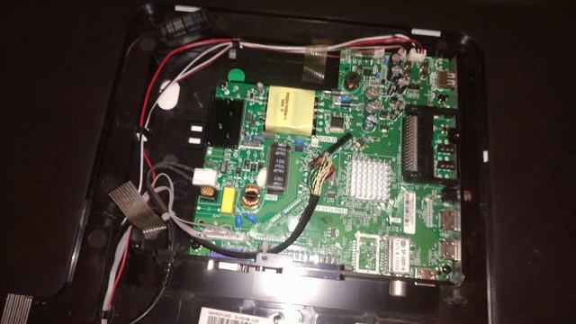 В Ремонте телевизор нет изображения THOMSON T32D15DH-01B вышла из строя LED подсветка. смотреть онлайн