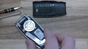 2020-2021 Hyundai Genesis G80 GV80 Key fob battery replacement - EASY DIY
