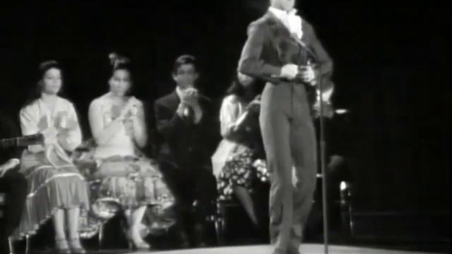 Classical, traditional and pure flamenco - Toni El Pelao смотреть онлайн