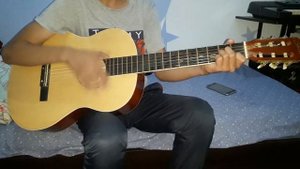 Дни и ночи я скучаю на гитаре