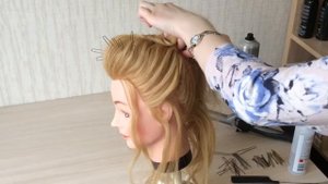 Высокий текстурный пучок без валика. Прическа на выпускной