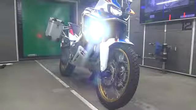 Honda AFRICATWIN CRF1000L DCT, 2018 год смотреть онлайн