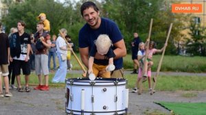 В дружеском кулачном бою "стенка на стенку" сошлись на фестивале в Хабаровске