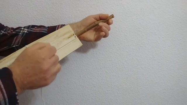 Самый древний струнный музыкальный инструмент без пустотелого резонатора и без подставки смотреть онлайн