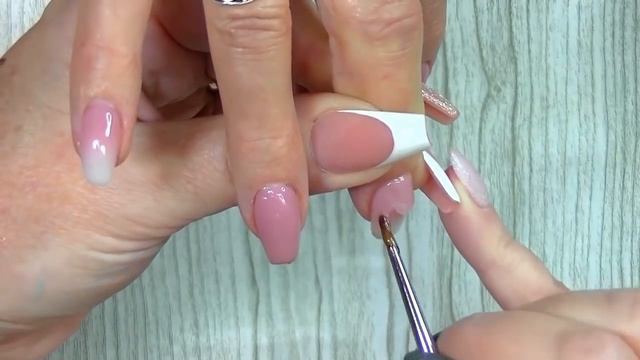 BABYBOOMER BUBBLE NAILS смотреть онлайн