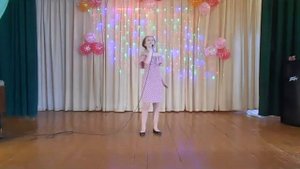 Песня " Валенки" исполняет Кузнецова Милана ученица 5 класса МОБУ СОШ с.Подлубово