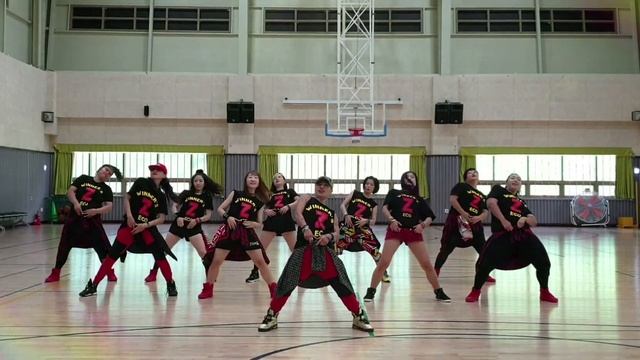 Winner's ZUMBA // 3 to tango (Pitbull) Salsa//Choreo by Winner 정소진 //With Eco People&ZIN members смотреть онлайн