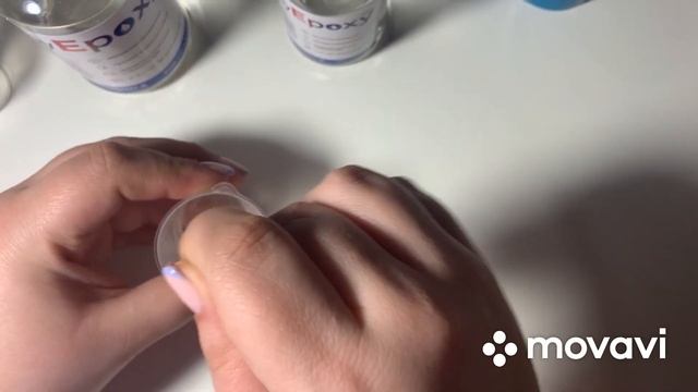 Мастер-класс по изготовлению кулона из эпоксидной смолы с эмблемой проекта «Московское долголетие»!