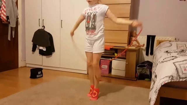 How To Jump Rope.Exercises for Kids. Как Прыгать со Скакалкой Детям.Гимнастика смотреть онлайн