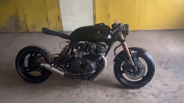 Honda Cb750 1984 года Cafe Racer от ?MOTO-LEGACY? смотреть онлайн
