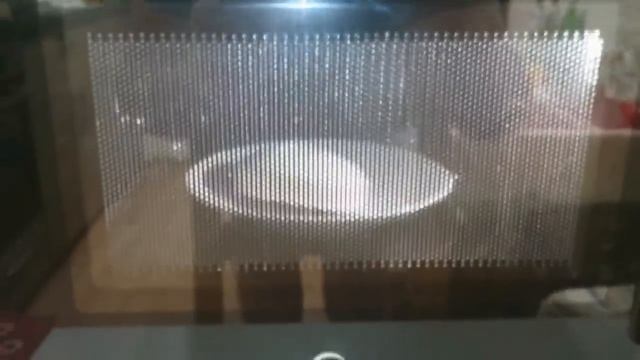 ЧТО БУДЕТ ЕСЛИ МЫЛО ПОЛОЖИТЬ В МИКРОВОЛНОВКУ И ВКЛЮЧИТЬ? О_о смотреть онлайн