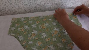 Приметила на пляже головной убор. Сшила за 5 минут и не могу нарадоваться