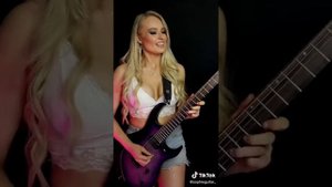 Pink Floyd "Comfortably Numd" by Sophie Lloyd - tout simplement génial