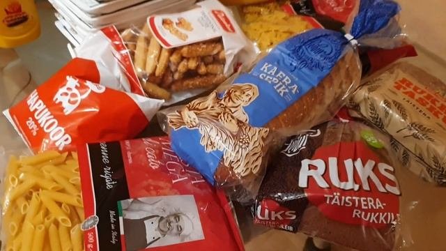 Покупки мужа в магазине.Обзор продуктового набора школьника на дистанционке.В Таллинне опять зима
