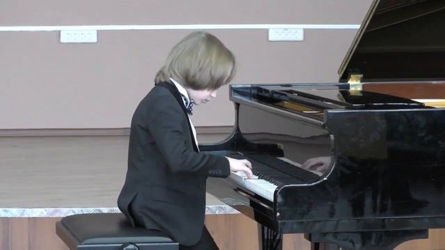 Лев Бакиров, подборка из разных концертов смотреть онлайн