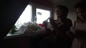 Как постирать подушку не из пера, а с наполнителем из холлофайбера в домашних условиях?